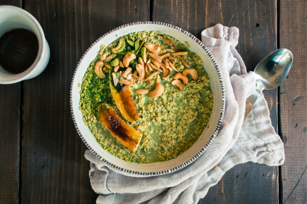 Dirty Matcha Latte Overnight Oats | Recipe from I Will Not Eat Oysters