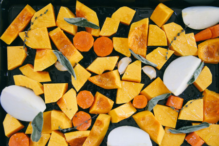 Roasted Butternut Squash Soup with Za'atar Pita Croutons | I Will Not Eat Oysters