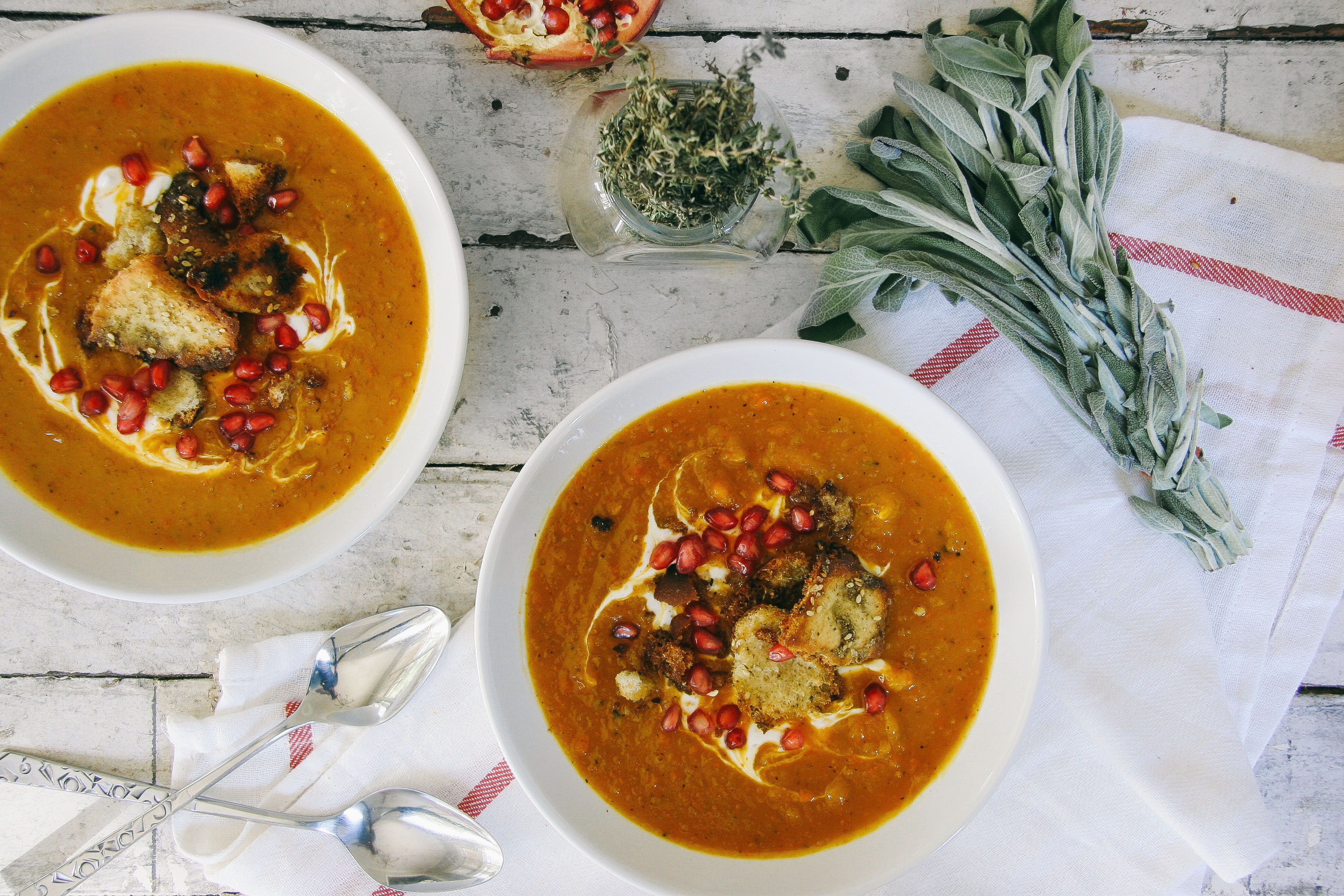 Roasted Butternut Squash Soup with Za'atar Pita Croutons | I Will Not Eat Oysters