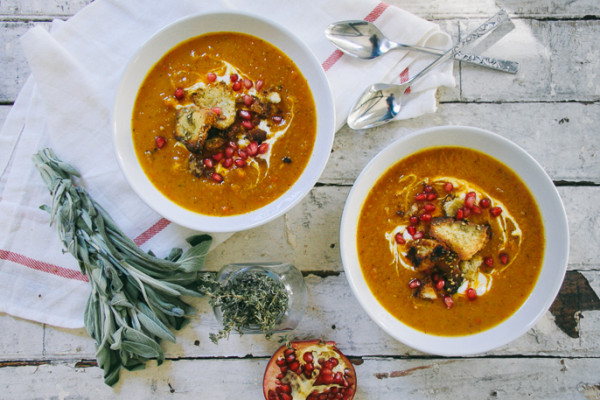 Roasted Butternut Squash Soup with Za'atar Pita Croutons | I Will Not Eat Oysters