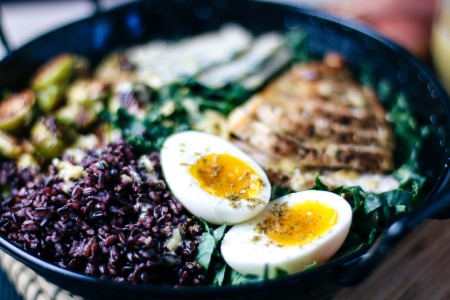 Winter Chicken & Kale Salad with Roasted Brussel Sprouts, Blue Cheese & Wild Rice with Shallot Vinaigrette | I Will Not Eat Oysters