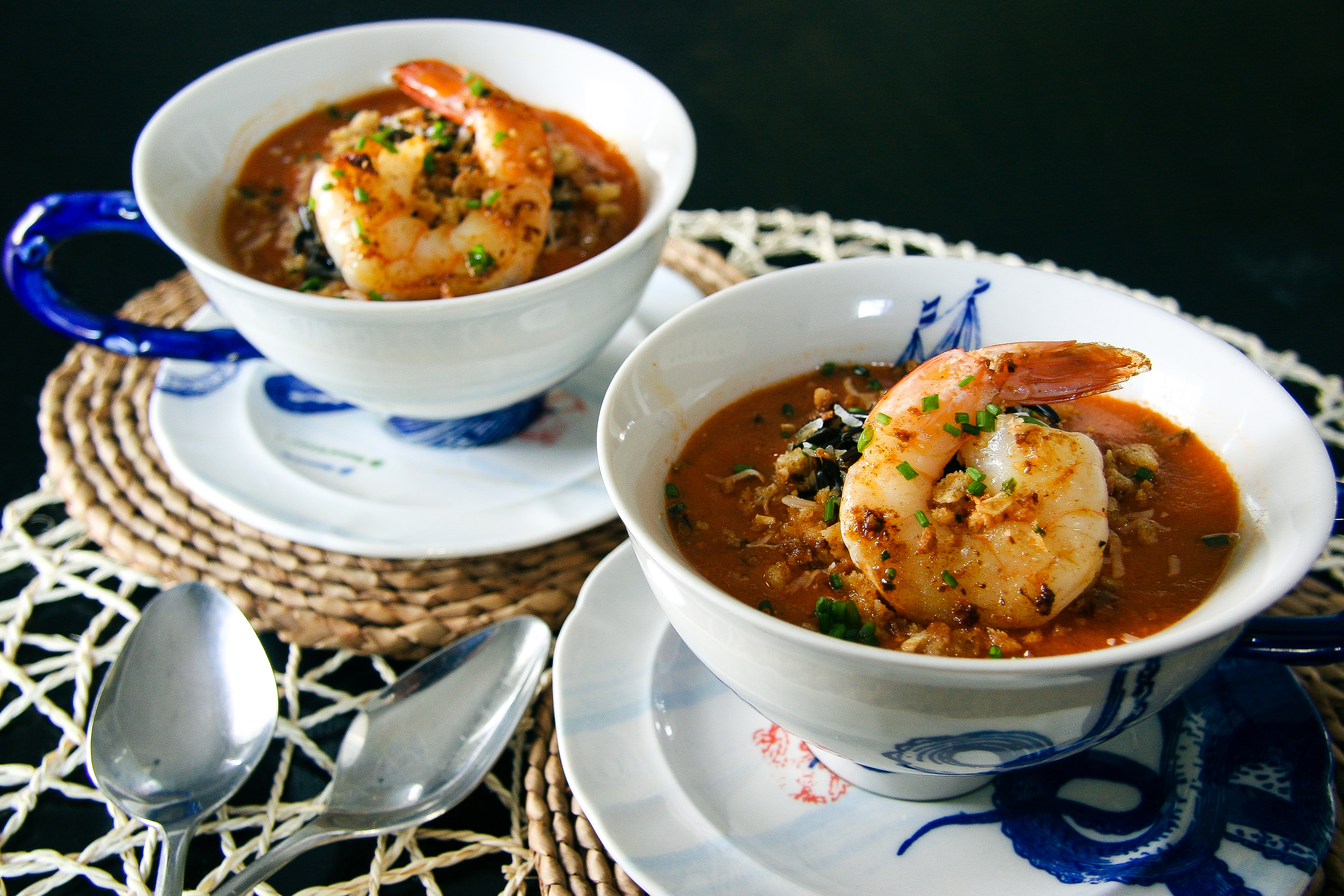 Roasted Tomato & Wild Rice Soup with Garlic Shrimp and Buttery Bread Crumbs | I Will Not Eat Oysters