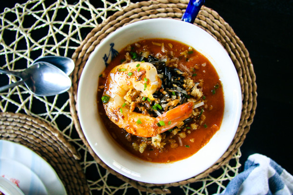 Roasted Tomato & Wild Rice Soup with Garlic Shrimp and Buttery Bread Crumbs | I Will Not Eat Oysters