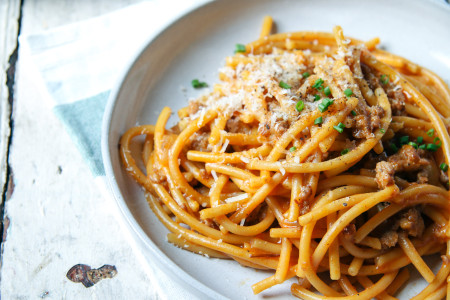 Paprika White Wine Bucatini with Italian Sausage | One Pot Pasta | I Will Not Eat Oysters
