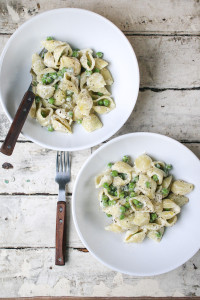 Creamy Boursin Shells with Fresh Spring Peas| only 4 ingredients! | I Will Not Eat Oysters