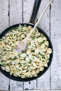 Creamy Boursin Shells with Fresh Spring Peas| only 4 ingredients! | I Will Not Eat Oysters