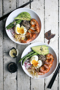 Fresh Soba Noodle Bowl with Garlic Shrimp & Miso Dressing | I Will Not Eat Oysters