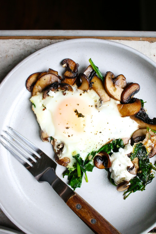 Mushroom & Spinach Breakfast Skillet | I Will Not Eat Oysters