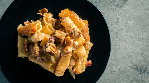 Walnut Brie Mac & Cheese with Apples & Pancetta | I Will Not Eat Oysters from Molly on the Range