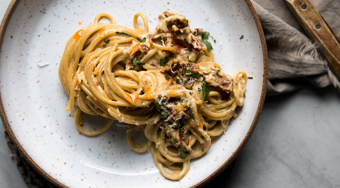 Spaghetti with Coconut Milk, Curry, and Sun-Dried Tomatoes | Recipe from Danielle at I Will Not Eat Oysters