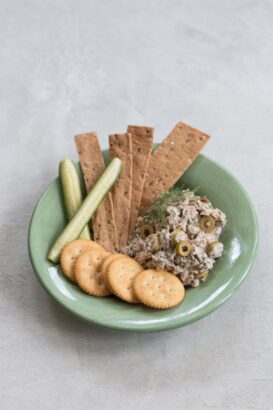 Quick and Easy Olive Tuna Salad