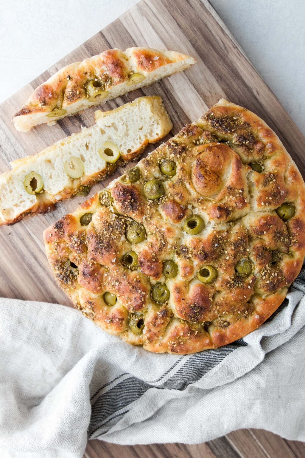Olive and Za'atar Focaccia (No-Knead) - I Will Not Eat Oysters